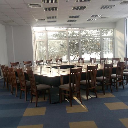 Hotel Star Pitesti Ngoại thất bức ảnh