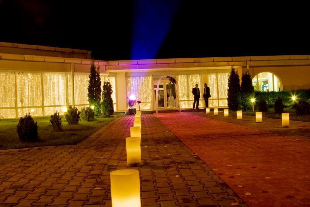 Hotel Star Pitesti Ngoại thất bức ảnh