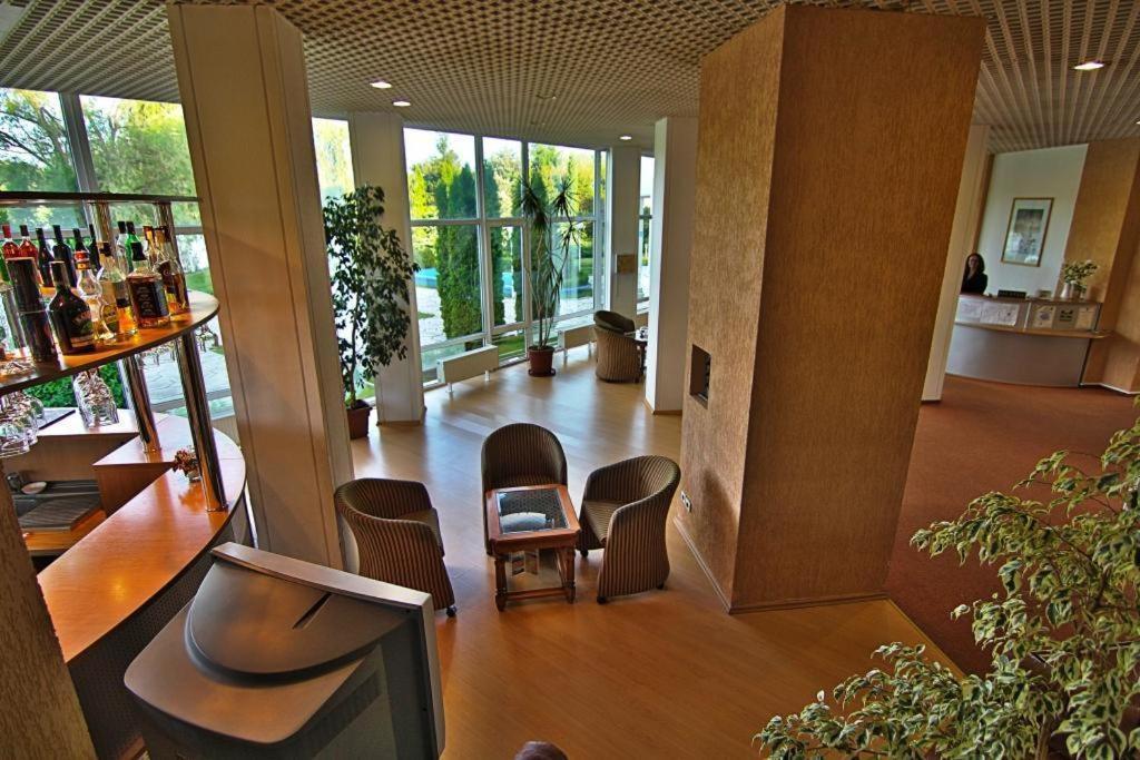 Hotel Star Pitesti Ngoại thất bức ảnh