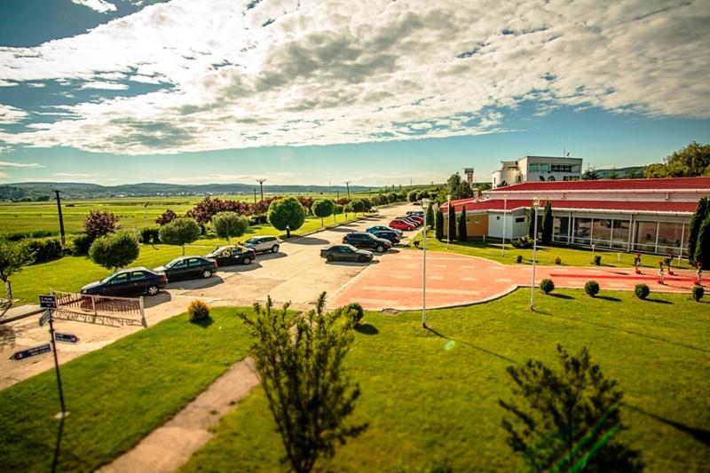 Hotel Star Pitesti Ngoại thất bức ảnh